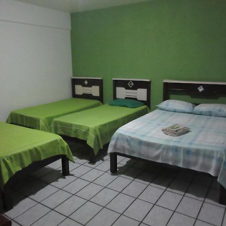Hotel Serrano การายุงส์ ภายนอก รูปภาพ